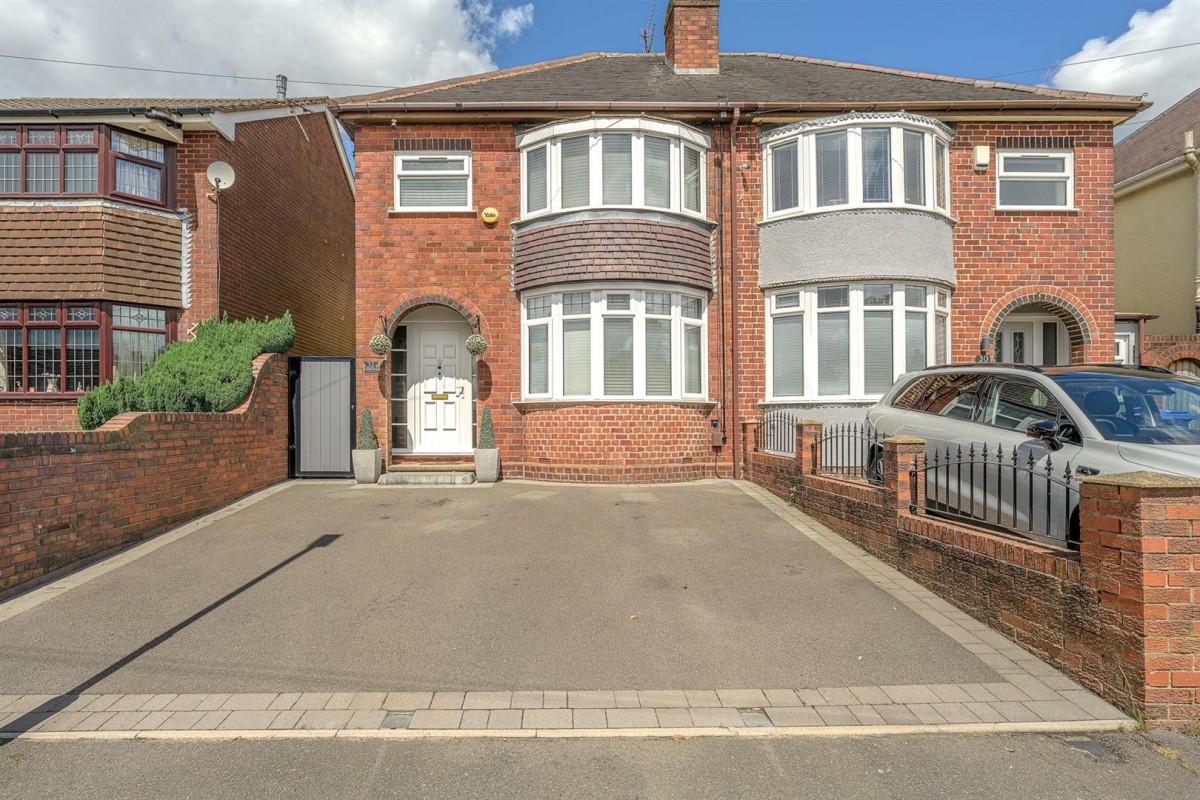 Corbyns Hall Road, Brierley Hill, DY5 4RA