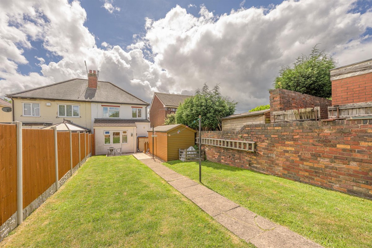 Corbyns Hall Road, Brierley Hill, DY5 4RA