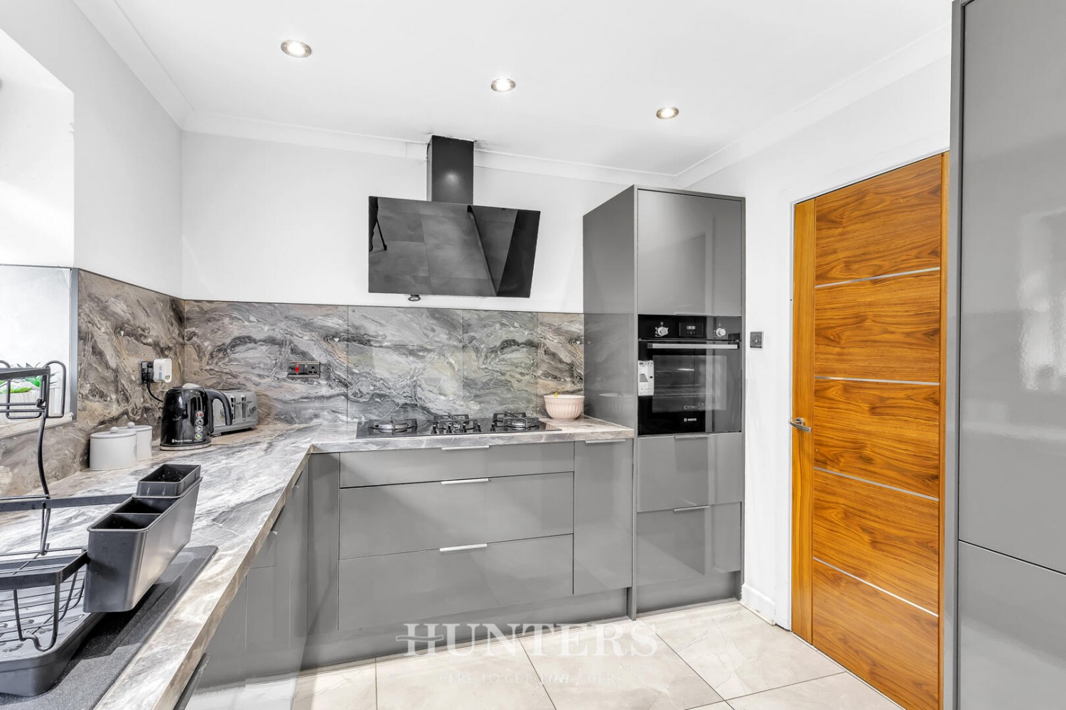 4 bedroom House for sale in Mossway, Alkrington, Manchester, M24