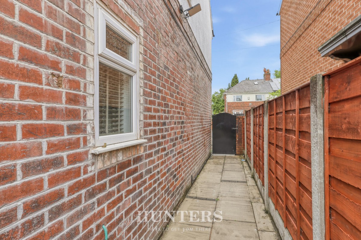 Mossway, Alkrington, Manchester, M24