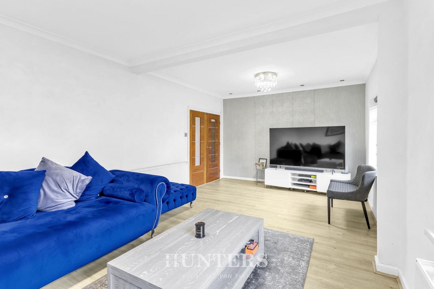 4 bedroom House for sale in Mossway, Alkrington, Manchester, M24