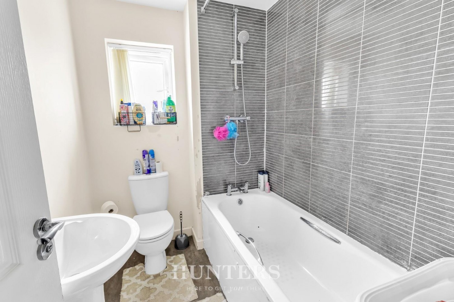 Windermere Road, Middleton M24