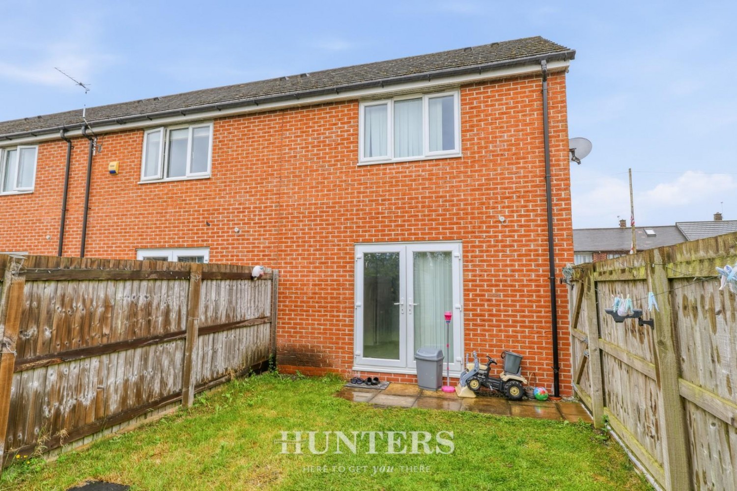 Windermere Road, Middleton M24