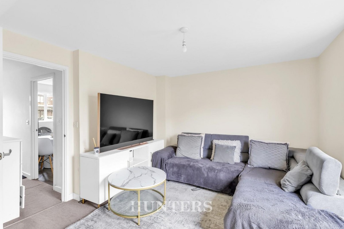Windermere Road, Middleton M24