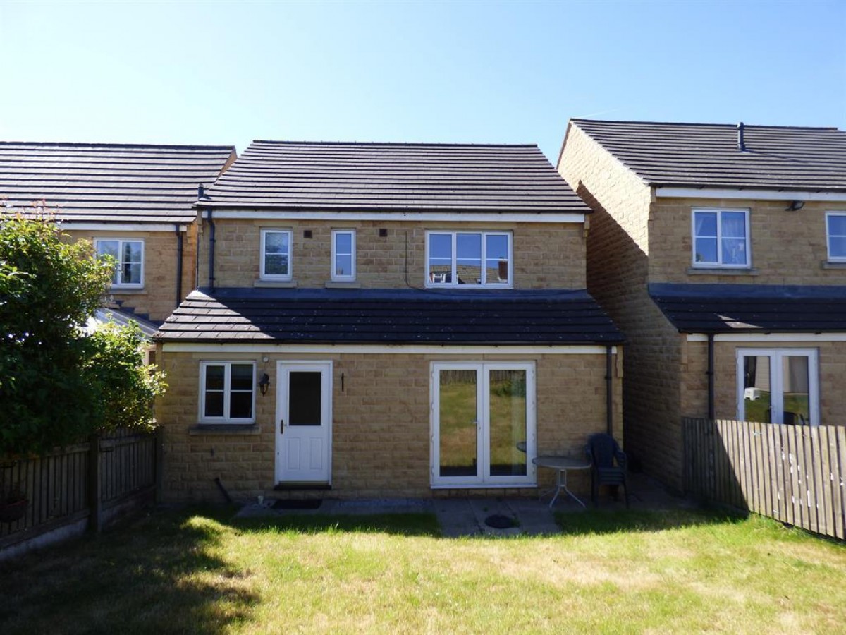 Agincourt Drive, Gilstead, Bingley