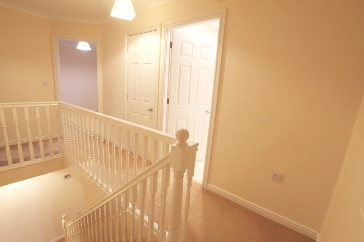 Agincourt Drive, Gilstead, Bingley