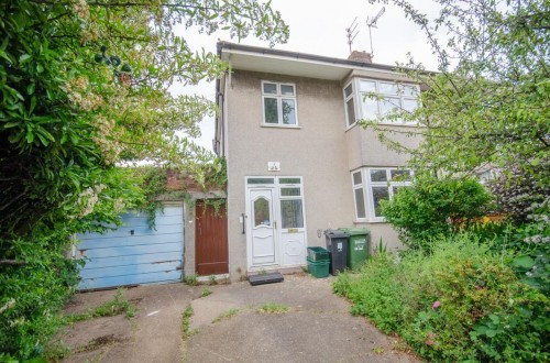 Kingston Drive, Mangotsfield, Bristol, BS16 9BQ
