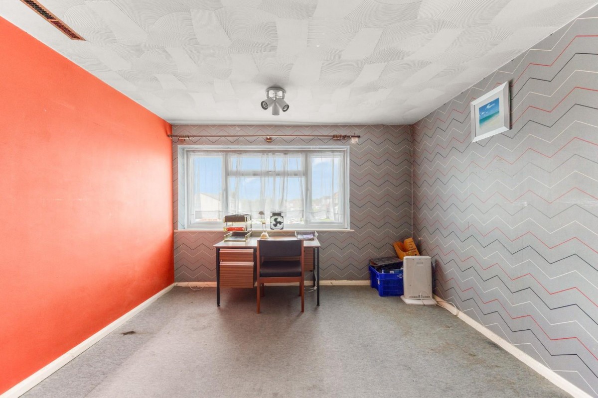 Longway Avenue, Bristol