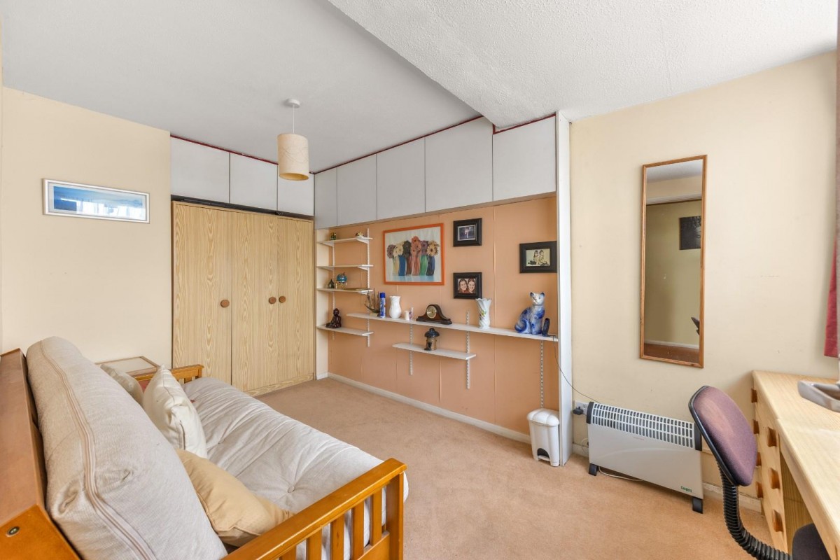 Longway Avenue, Bristol