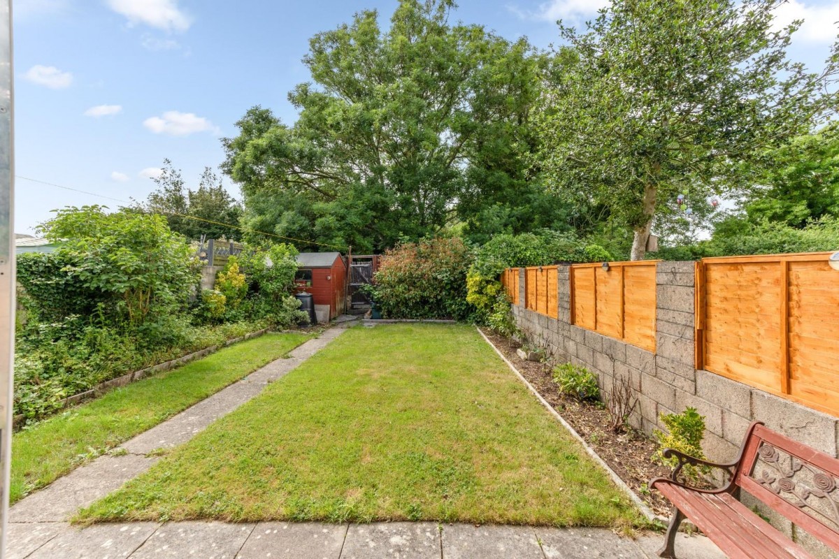 Longway Avenue, Bristol