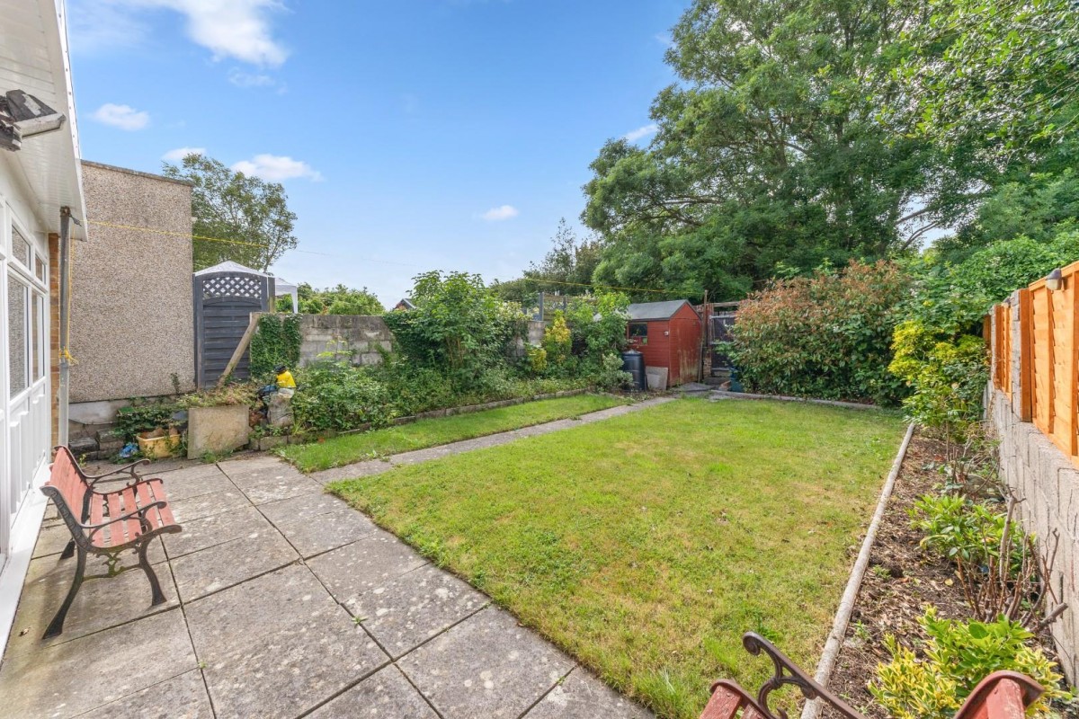 Longway Avenue, Bristol