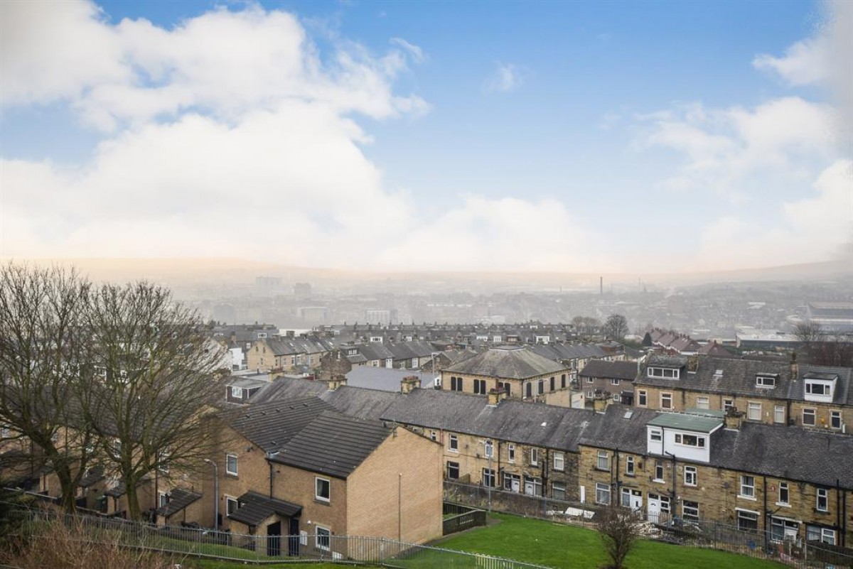 Airedale College Mount, Bradford, BD3 0JU