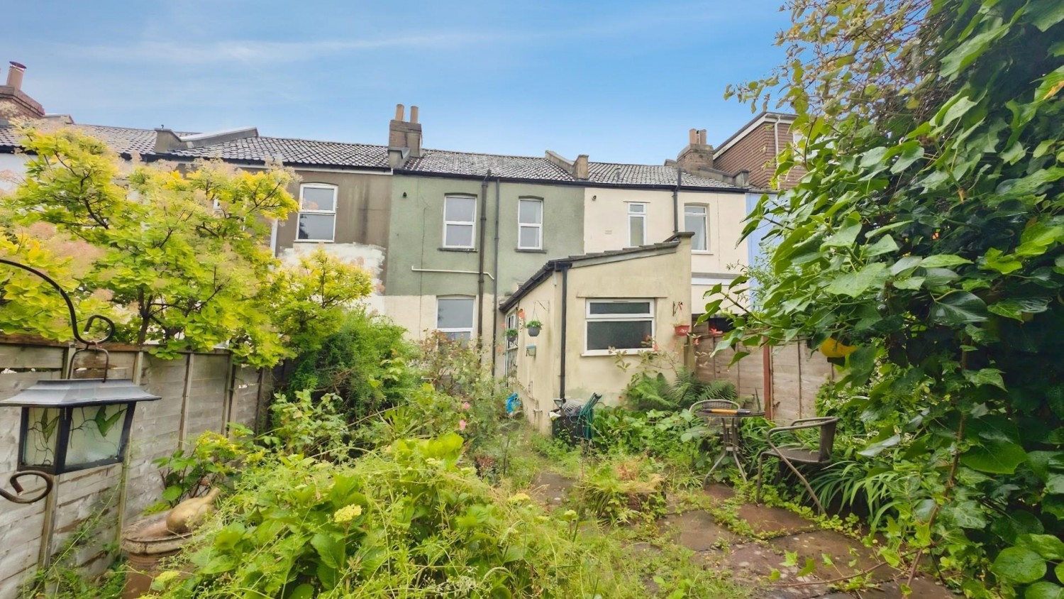 Justice Road, Bristol