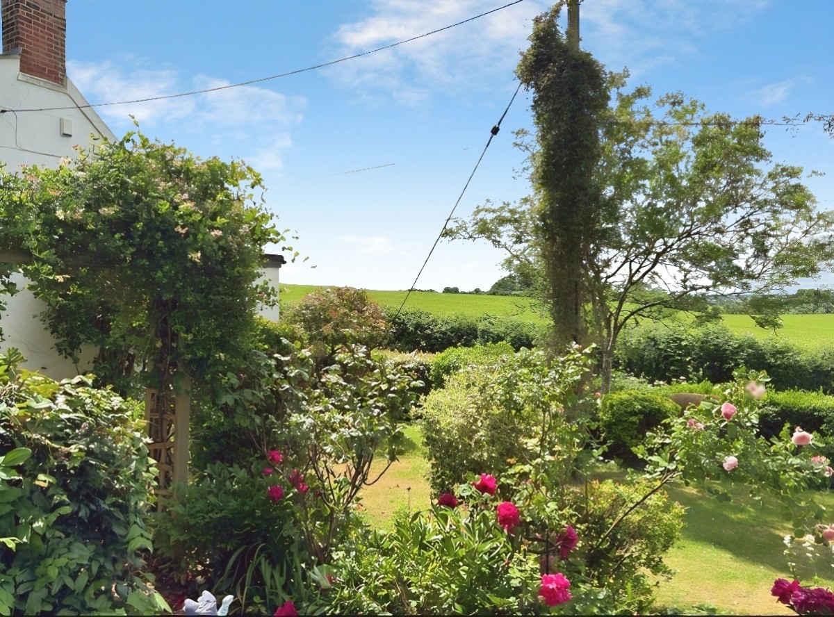 Wadbury Hill, Hunt End, Redditch