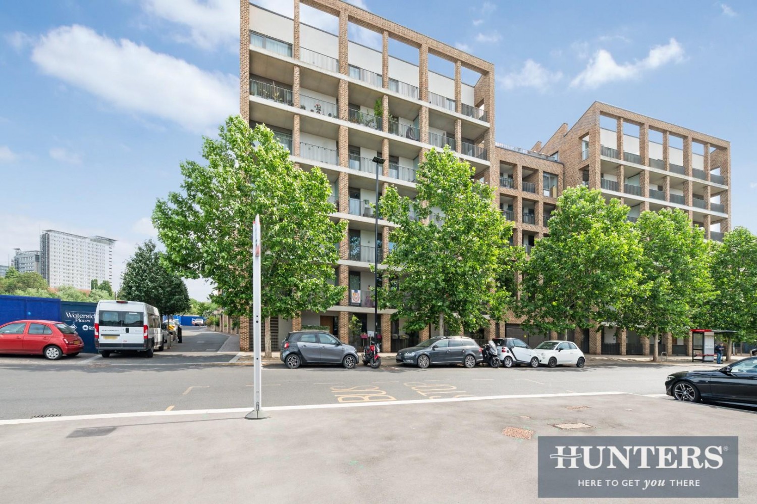 1 bedroom Flat for sale in Paddlers Avenue, Brentford