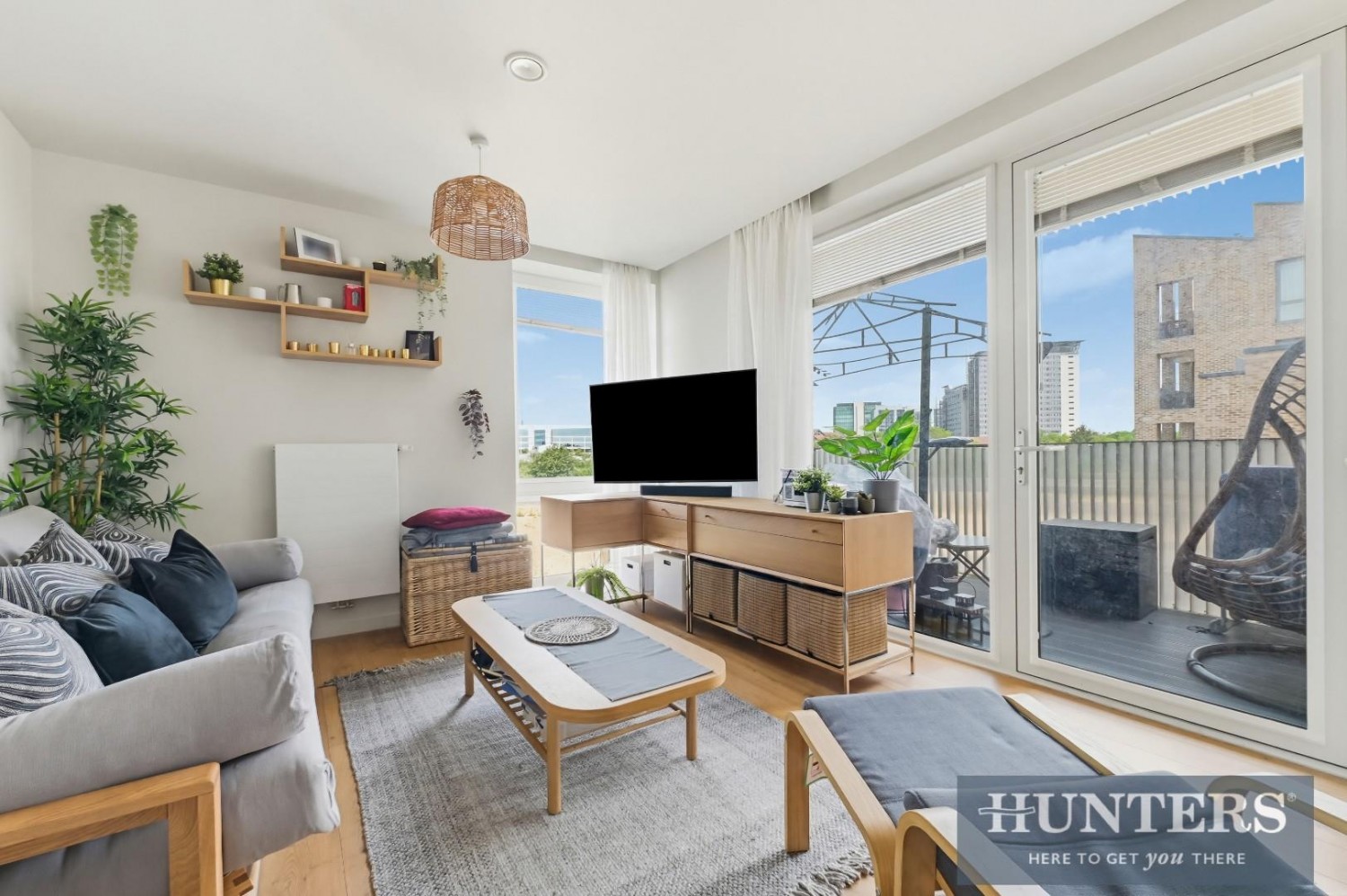 1 bedroom Flat for sale in Paddlers Avenue, Brentford