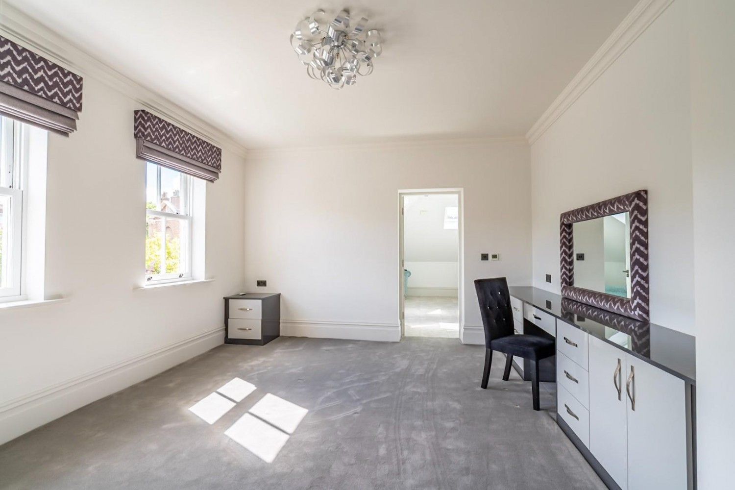 6 bedroom House to let in Tadcaster Road, York