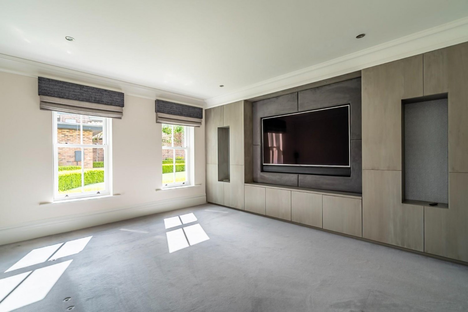 6 bedroom House to let in Tadcaster Road, York