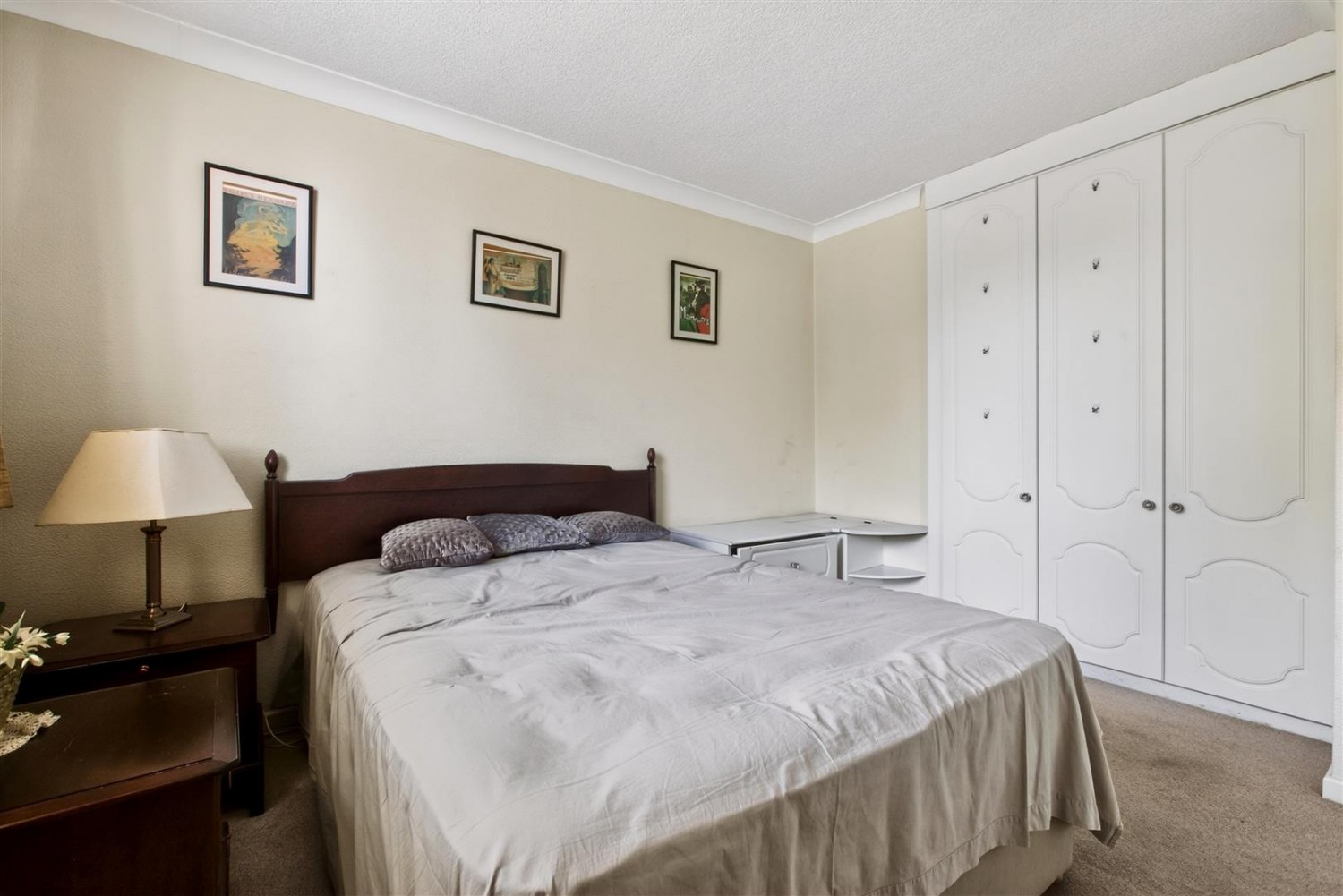 3 bedroom Flat for sale in The Glen, Sheffield