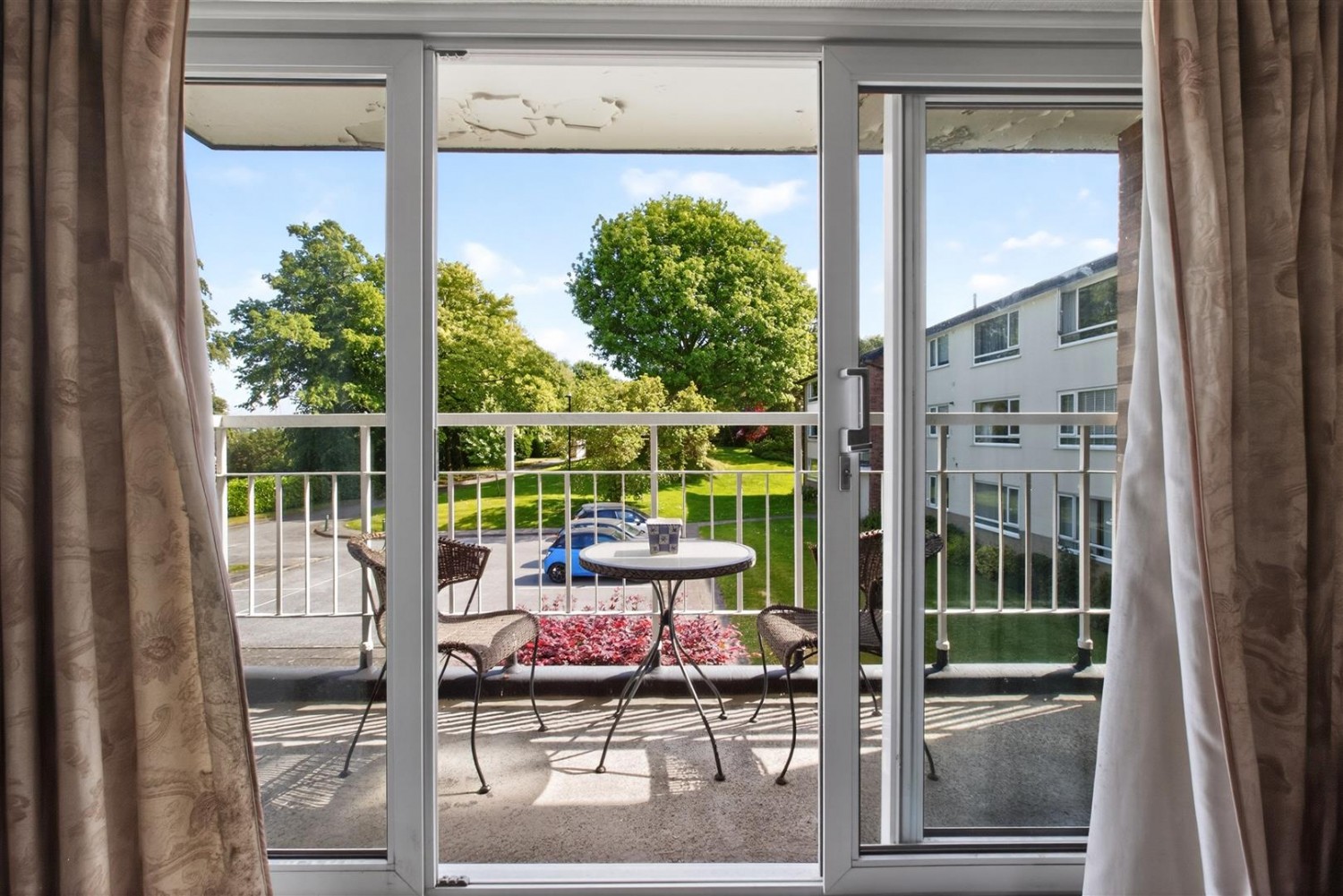 3 bedroom Flat for sale in The Glen, Sheffield