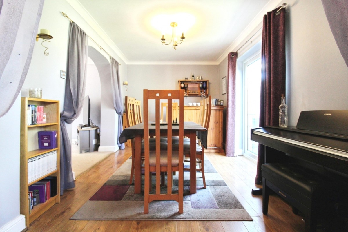 Cambridge Road, Wadesmill