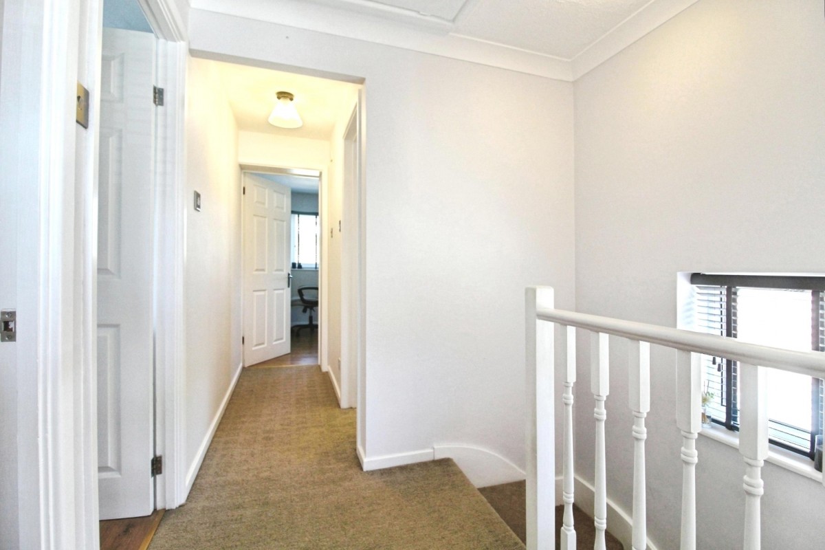 Cambridge Road, Wadesmill