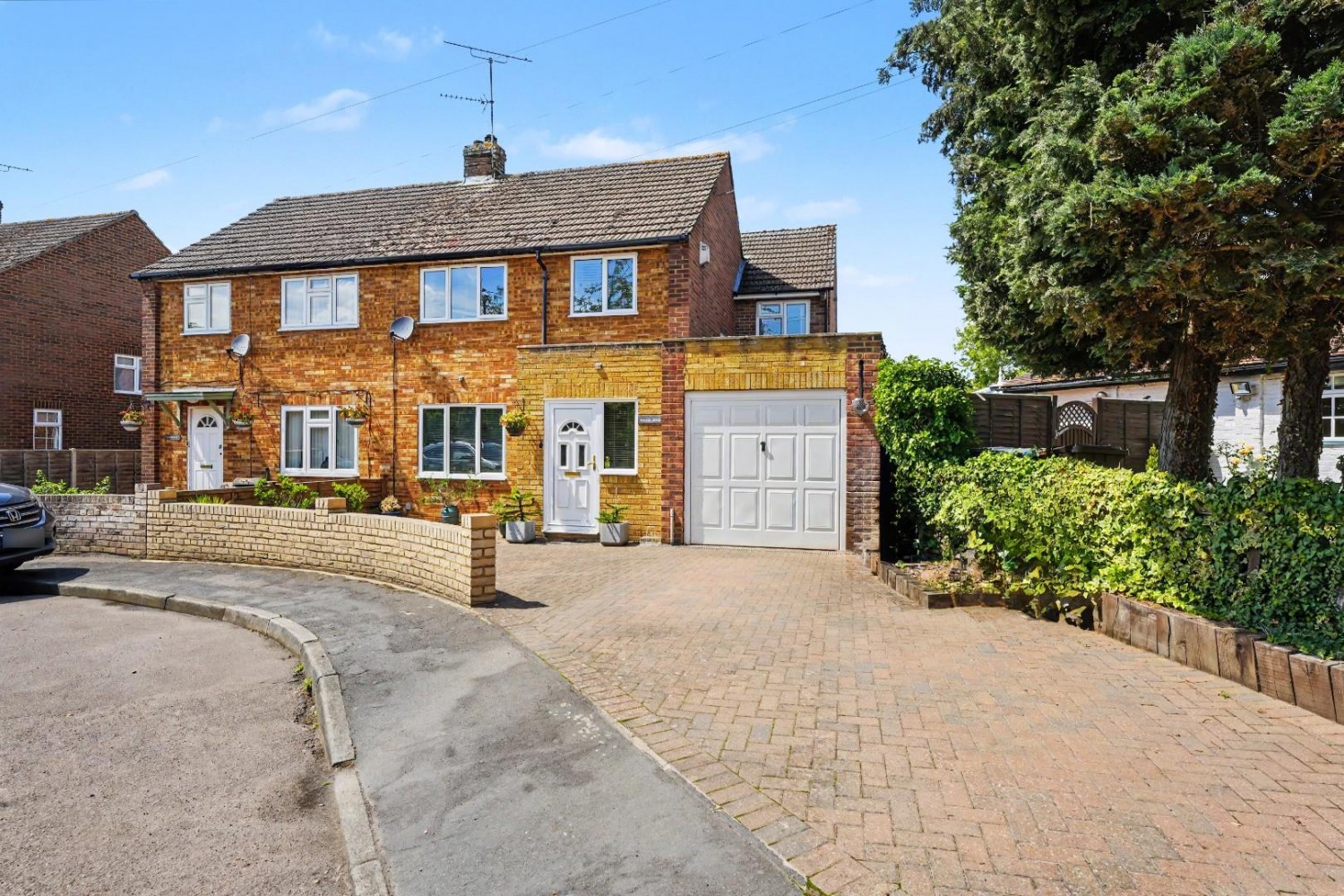 Cambridge Road, Wadesmill