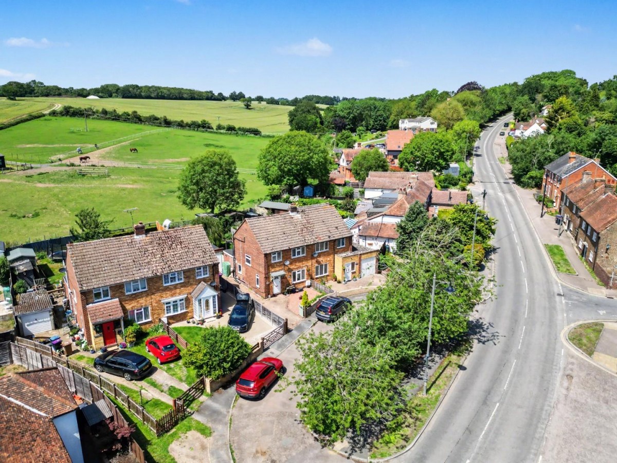 Cambridge Road, Wadesmill