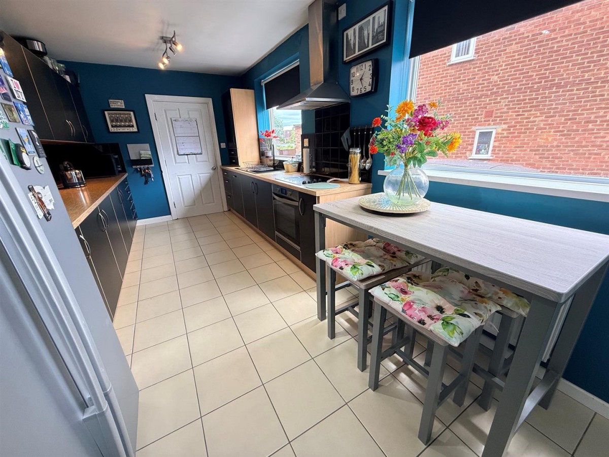 Shenstone Avenue, Stourbridge, DY8 3EJ