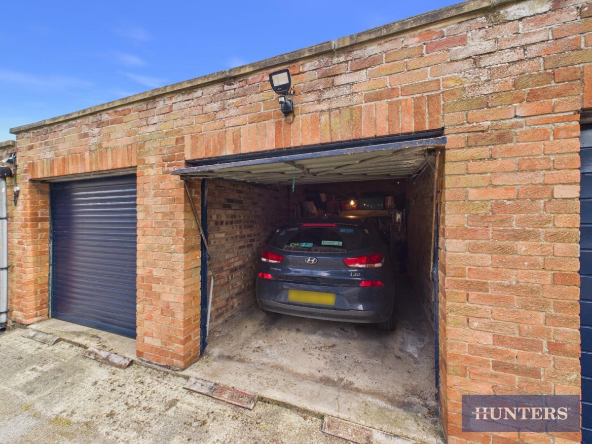 St. Oswalds Court, Filey, YO14 9EY
