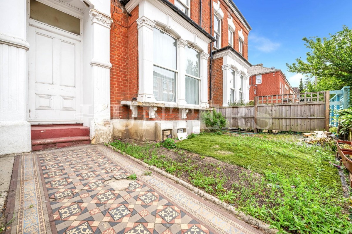 Pembury Road, London, N17 8LY