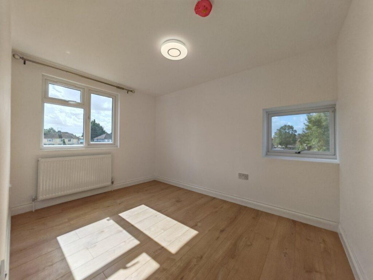 8 bedroom House to let in Whitley Wood Lane, Reading