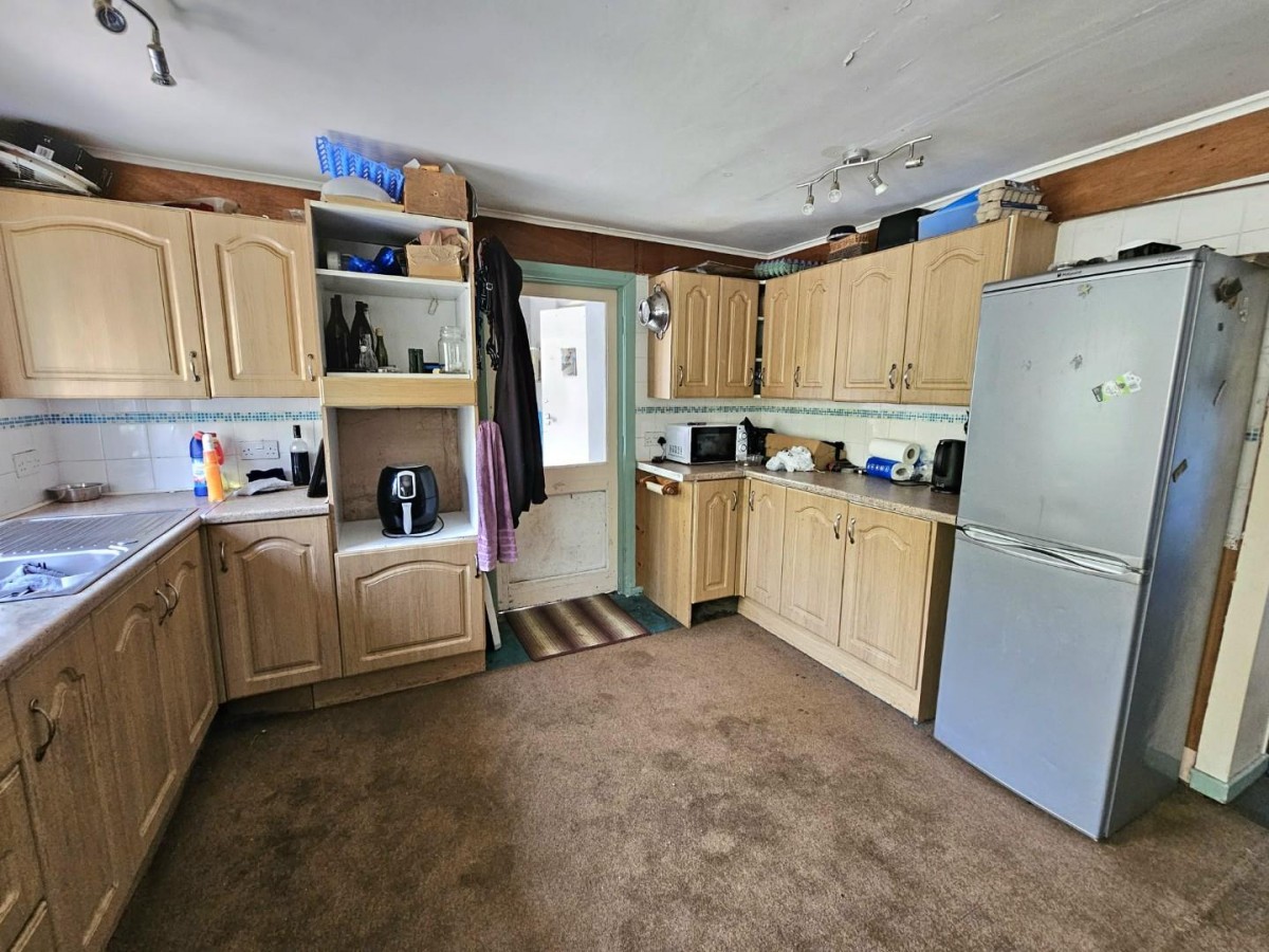 Box Road, Cam, Dursley