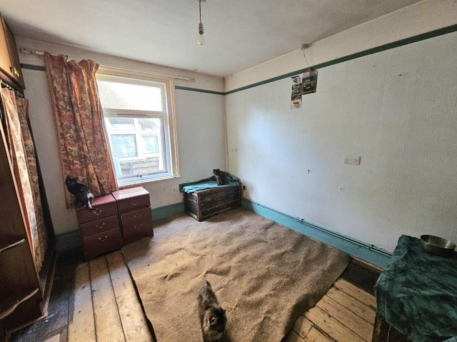 Box Road, Cam, Dursley