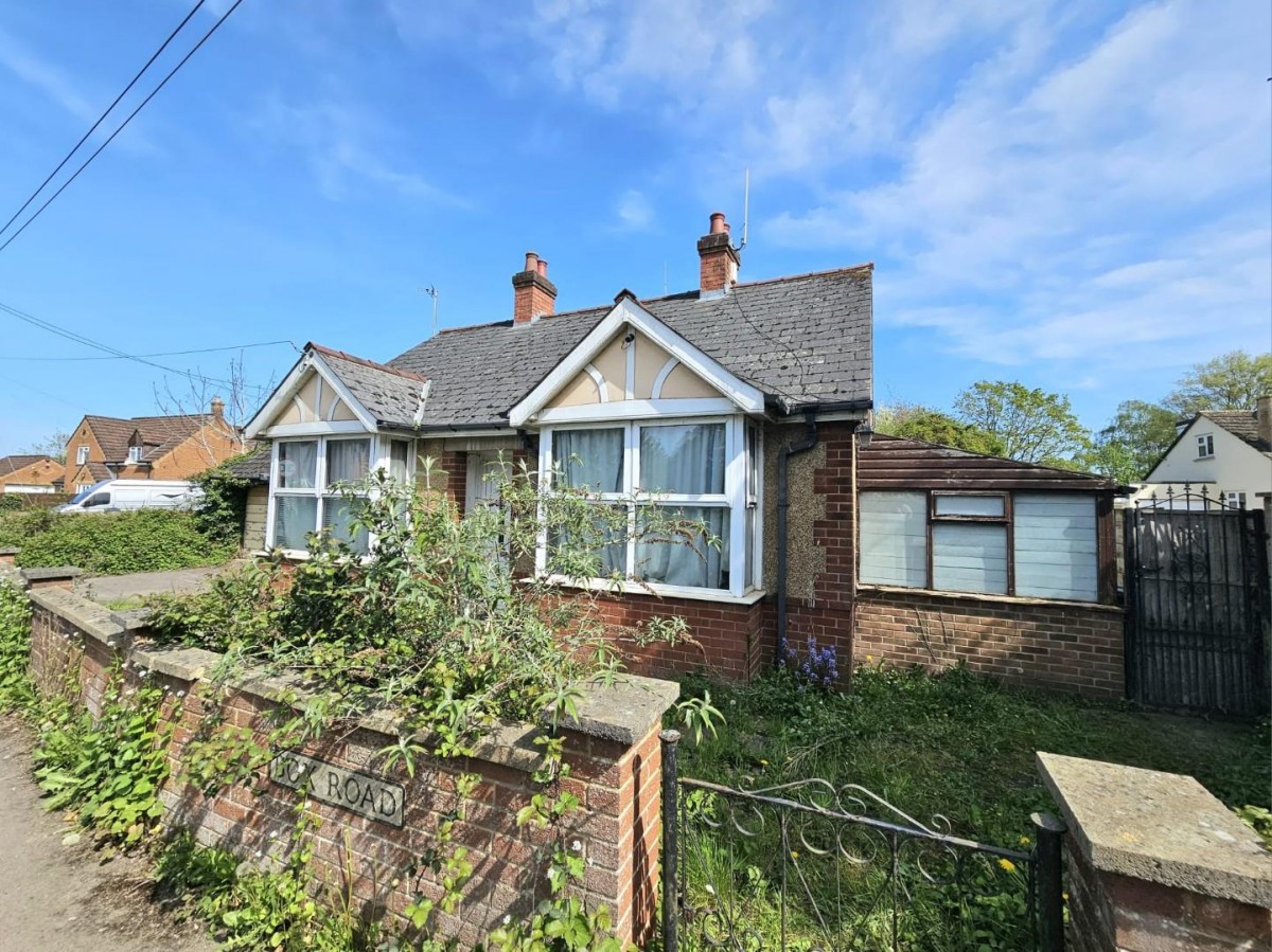 Box Road, Cam, Dursley