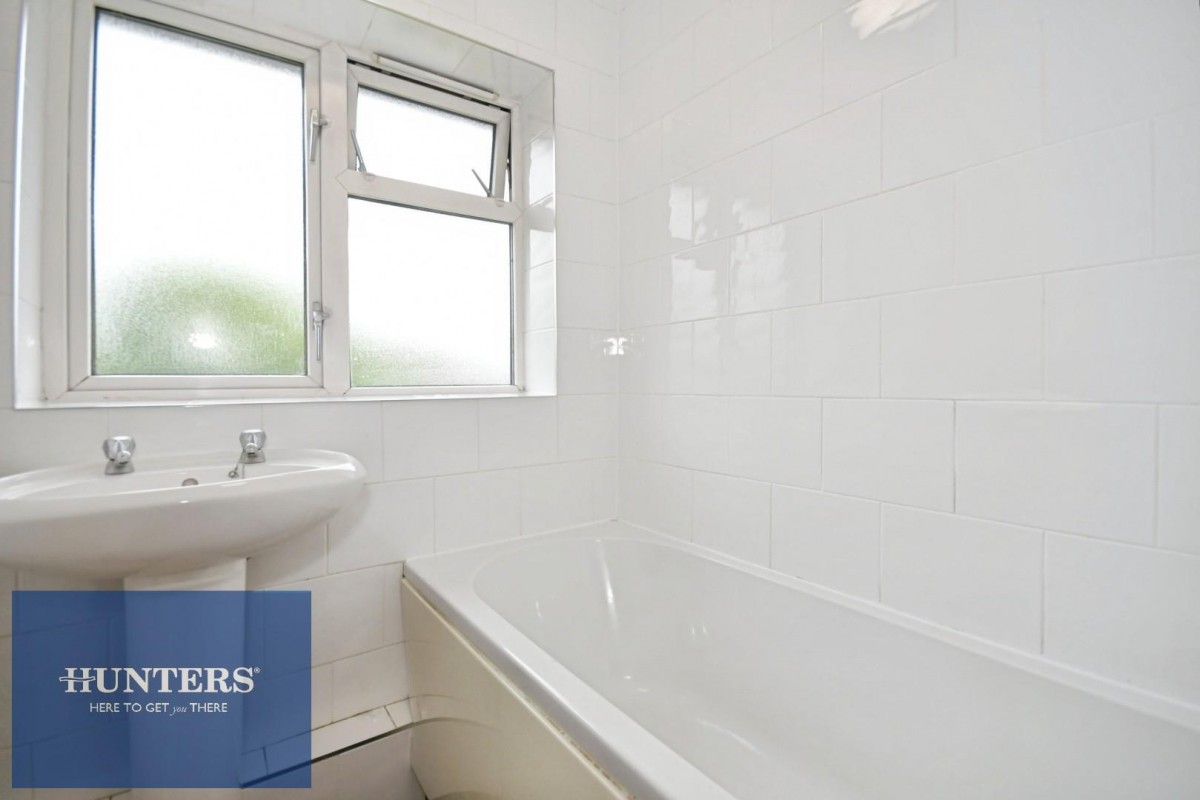 Gower Crescent, Loundsley Green, Chesterfield, S40 4LS