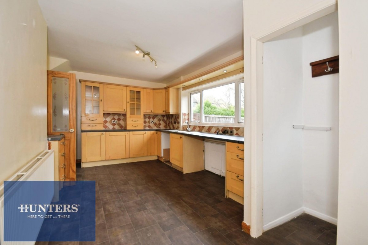Gower Crescent, Loundsley Green, Chesterfield, S40 4LS