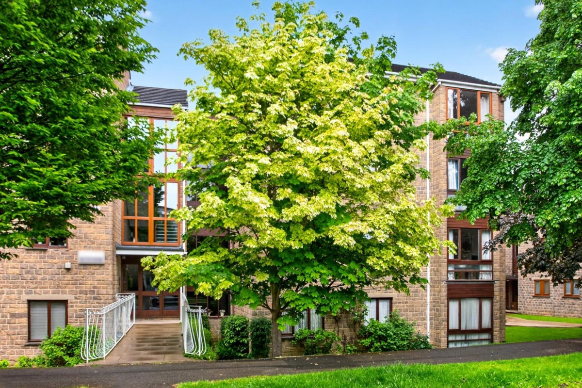 West End Avenue, Harrogate