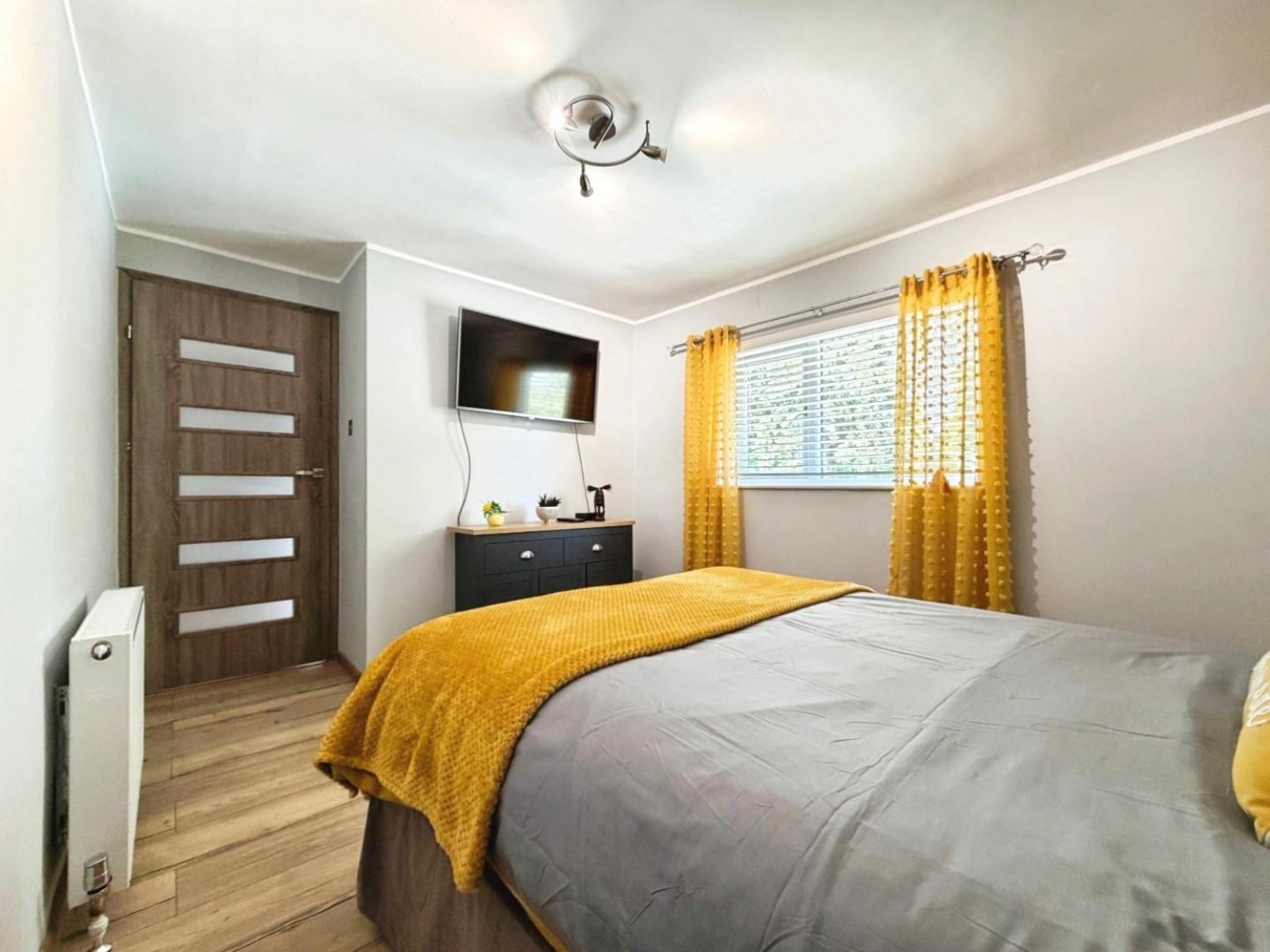 Hungerford Crescent , Brislington, Bristol
