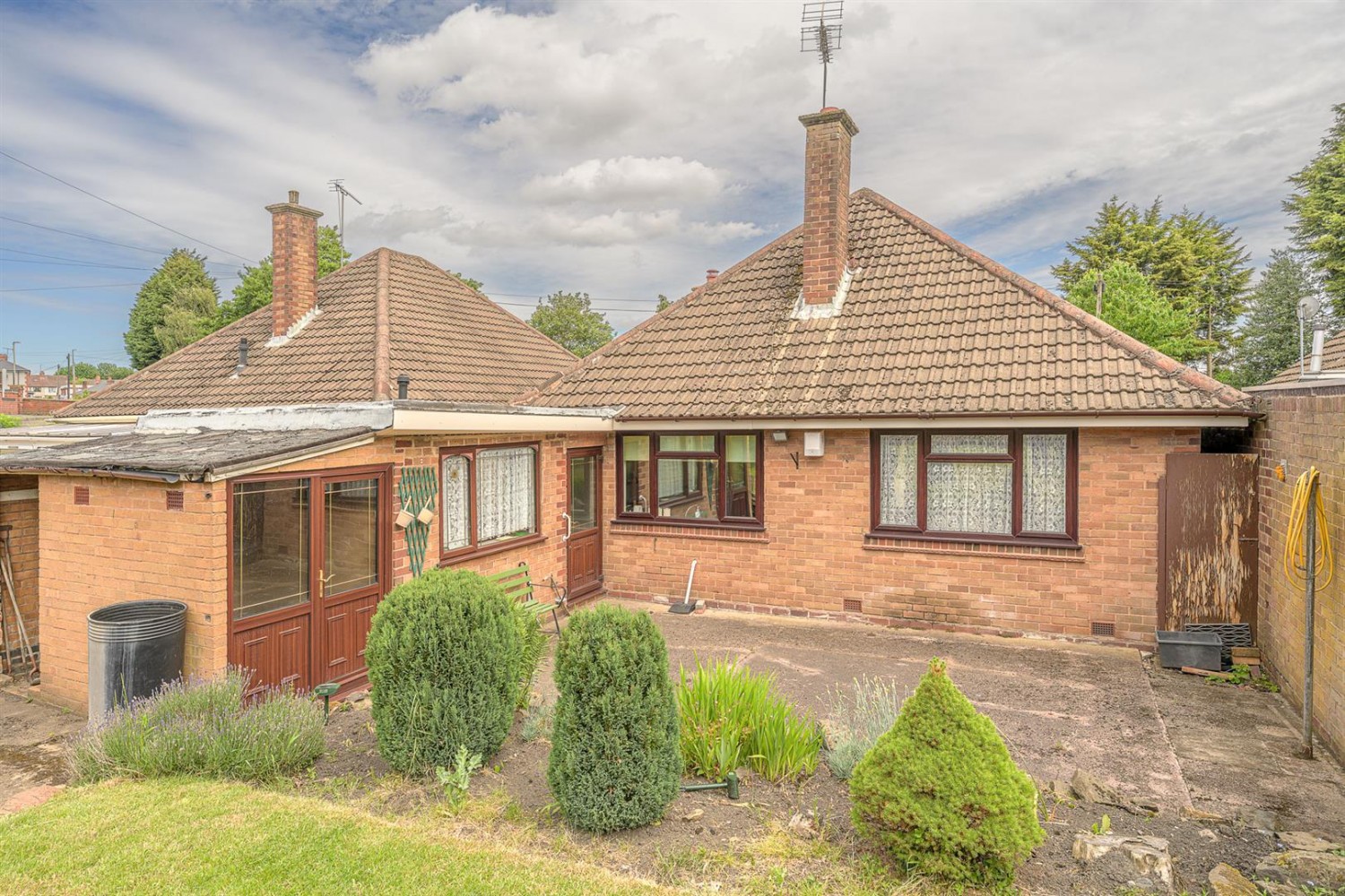 Yew Tree Hills, Netherton, DY2 0JU