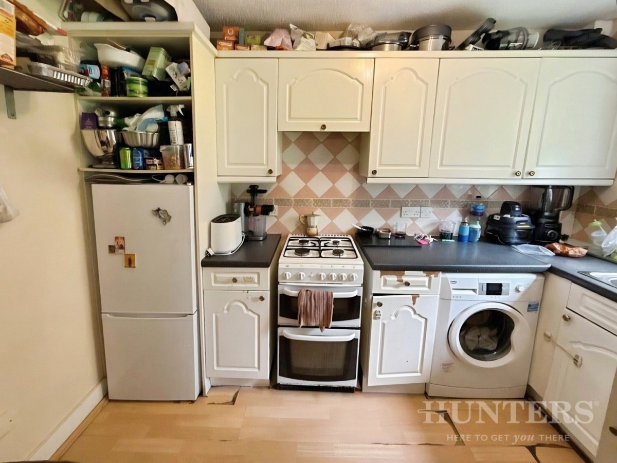 Montana Close, South Croydon, CR2 0AT