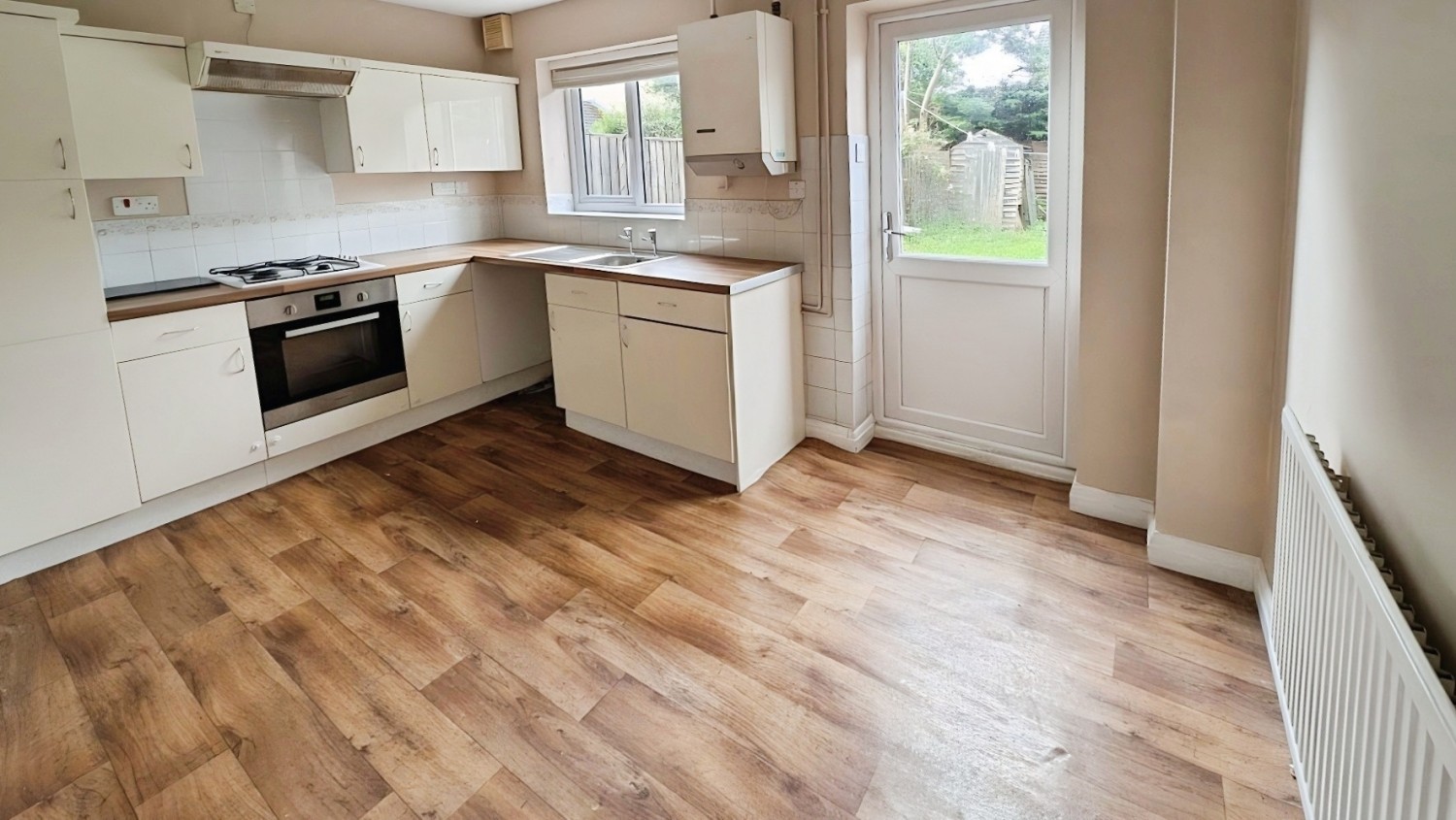 2 bedroom House for sale in Couzens Close, Chipping Sodbury, Bristol
