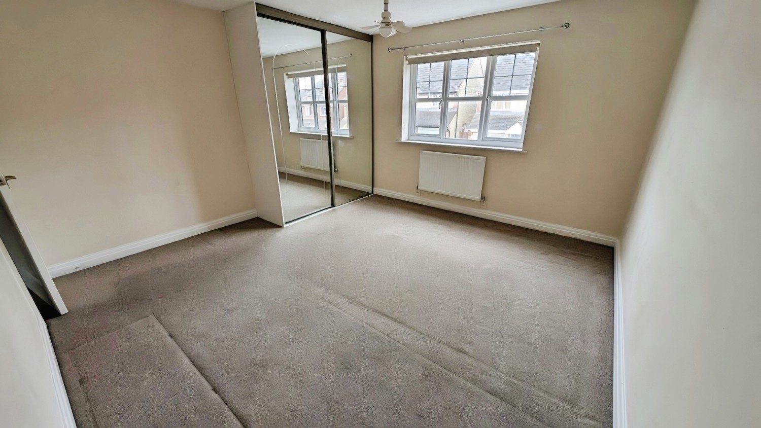 2 bedroom House for sale in Couzens Close, Chipping Sodbury, Bristol