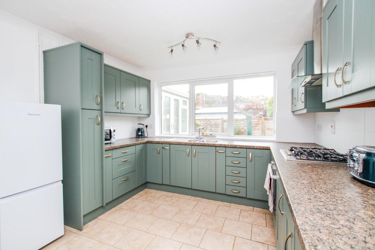 2 bedroom Bungalow for sale in Linslade Road, Heath and Reach, Leighton Buzzard