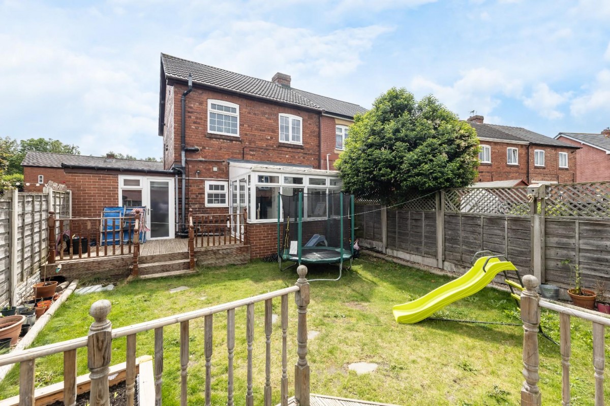 Merewood Road, Castleford