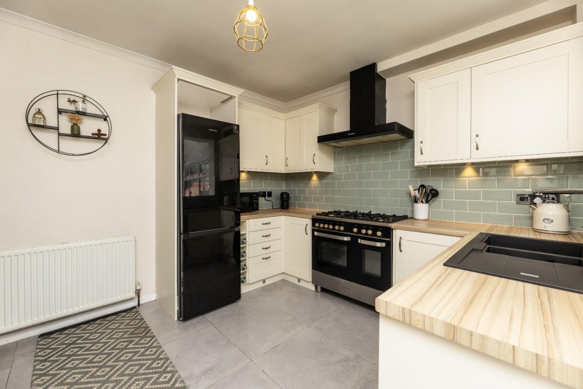 Merewood Road, Castleford