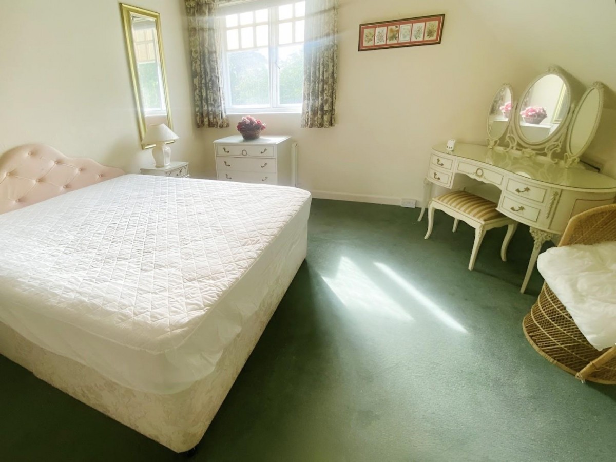 Grove Park Terrace, Harrogate, HG1 4BW