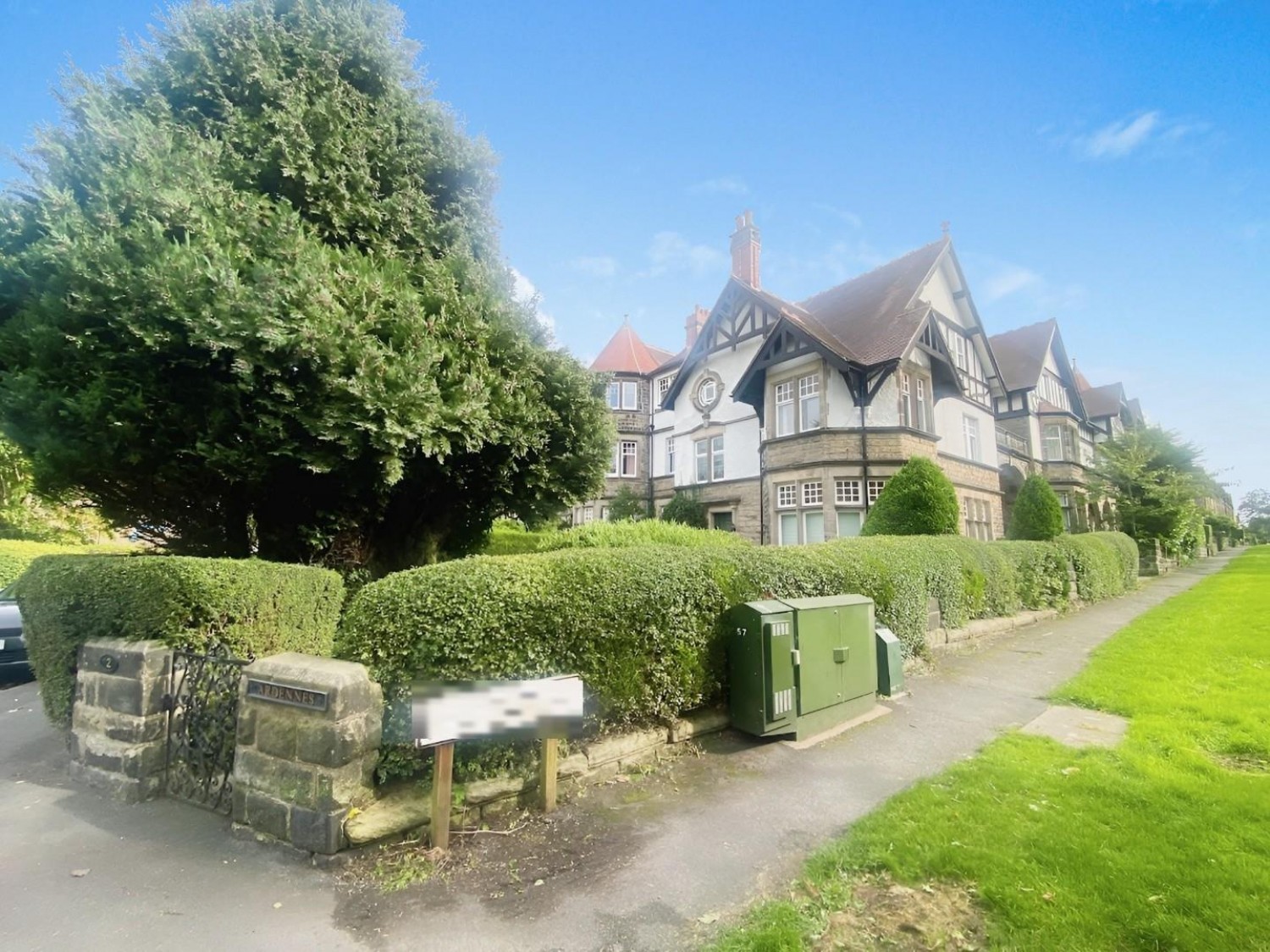 2 bedroom Flat to let in Grove Park Terrace, Harrogate, HG1 4BW