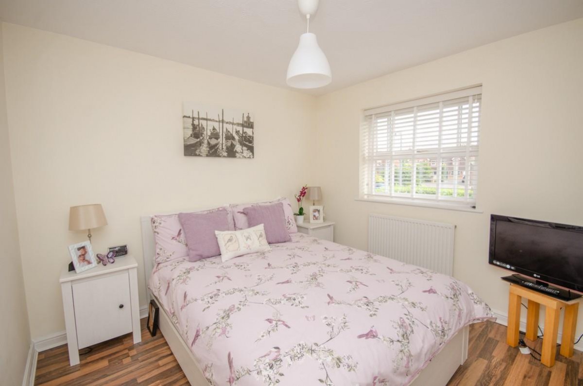 Heathfields, Downend, Bristol, BS16 6HT