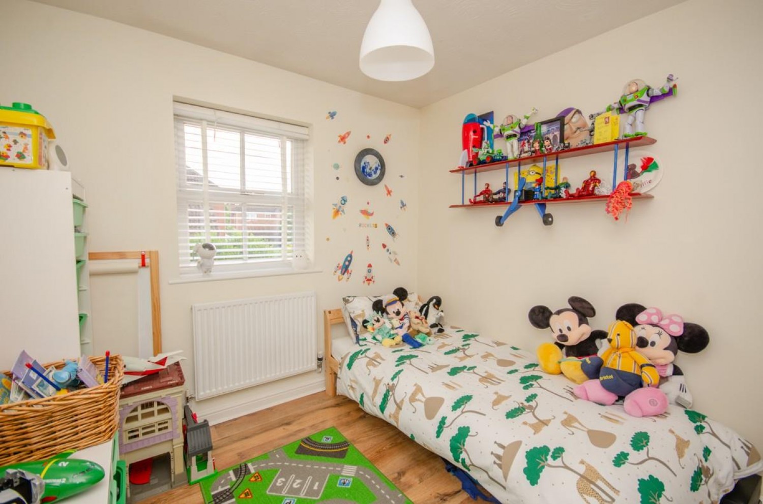 Heathfields, Downend, Bristol, BS16 6HT
